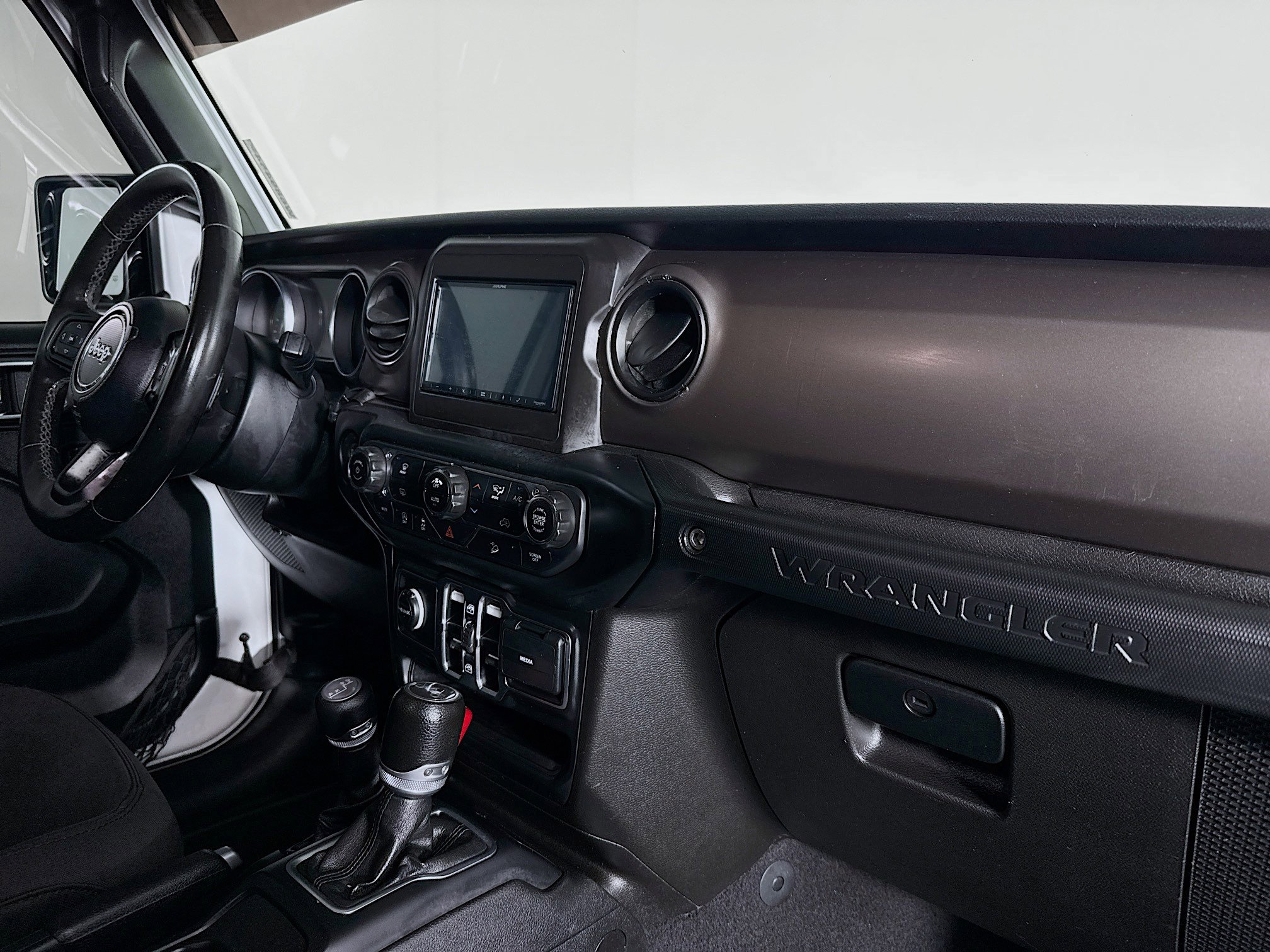 Used 2019 Jeep Wrangler Unlimited Sport S image 28