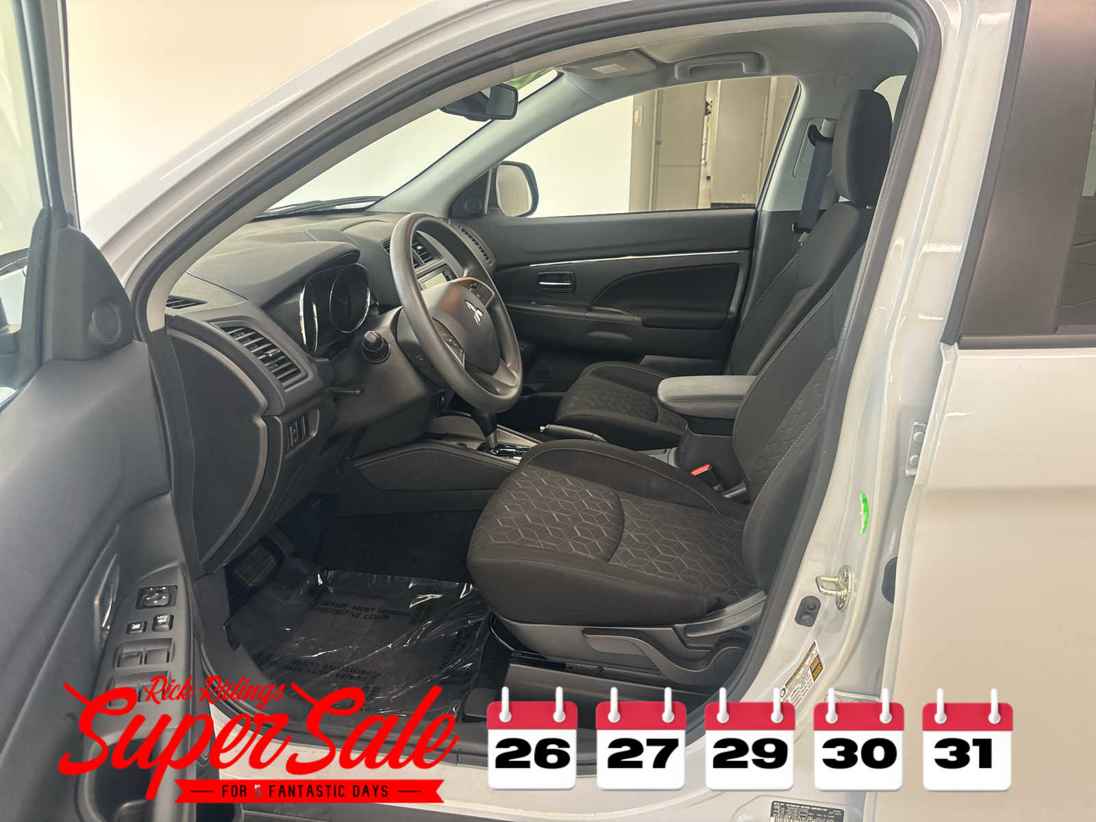 Used 2024 Mitsubishi Outlander Sport LE image 14