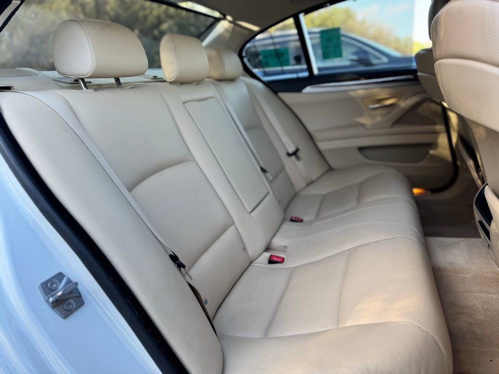 Used 2011 BMW 535i Sedan image 16