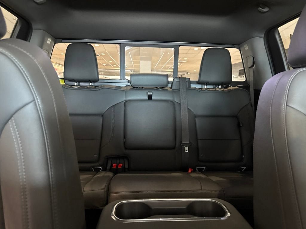 New 2026 GMC Sierra 1500 SLT w/ SLT Premium Plus Package AWD/4WD image 14