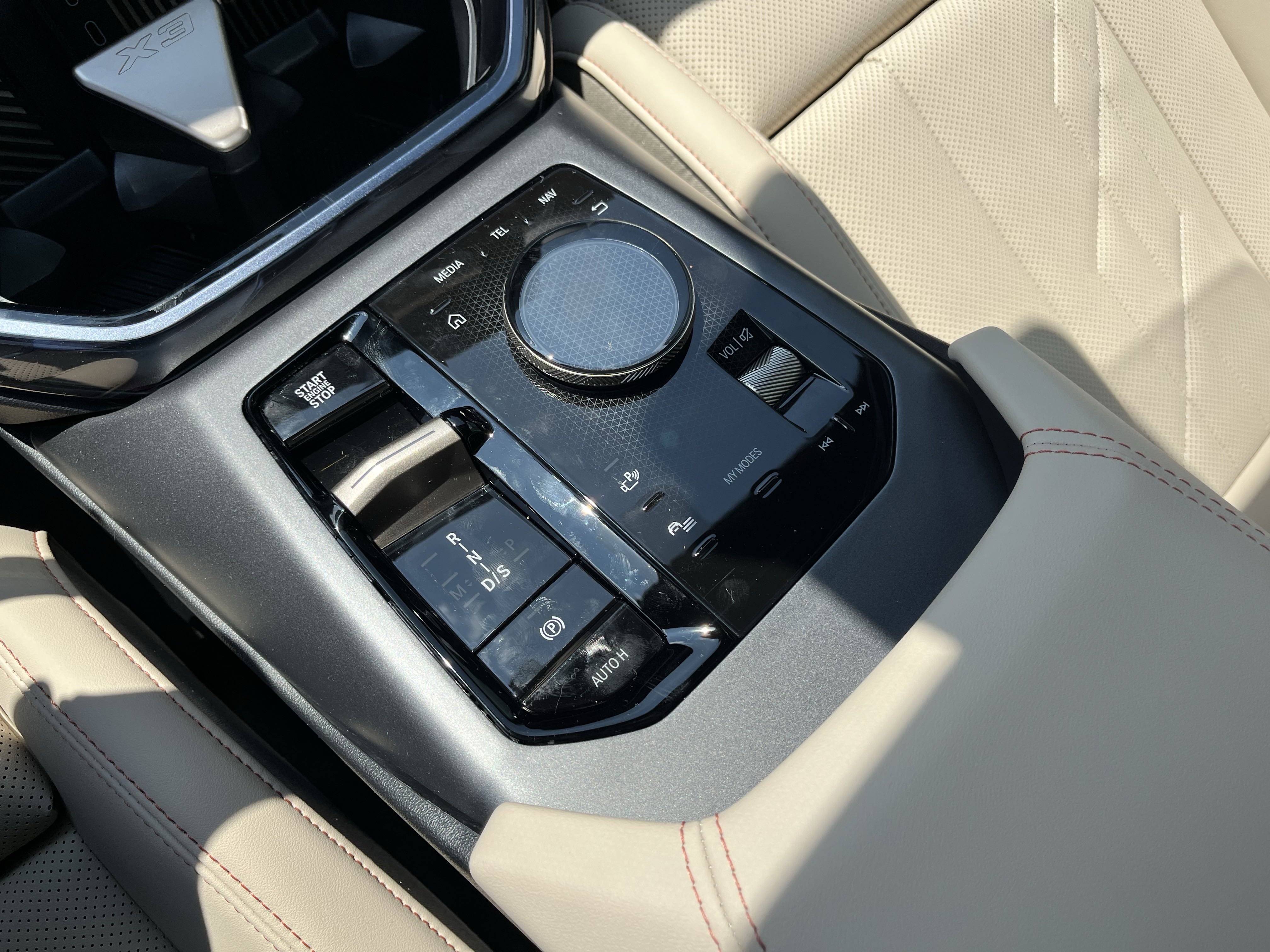 Certified 2025 BMW X3 xDrive30i w/ Premium Package image 14