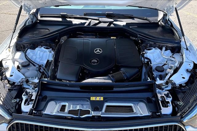 Used 2026 Mercedes-Benz GLC 300 4MATIC image 26