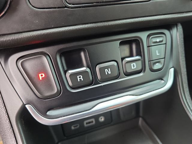 Certified 2018 GMC Terrain SLE w/ Driver Convenience Package FWD image 23