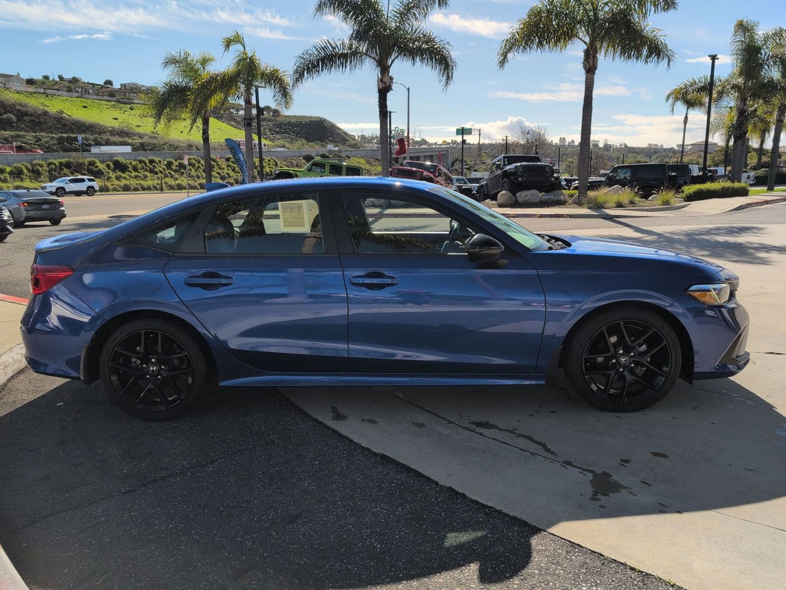 Used 2023 Honda Civic Sport image 6