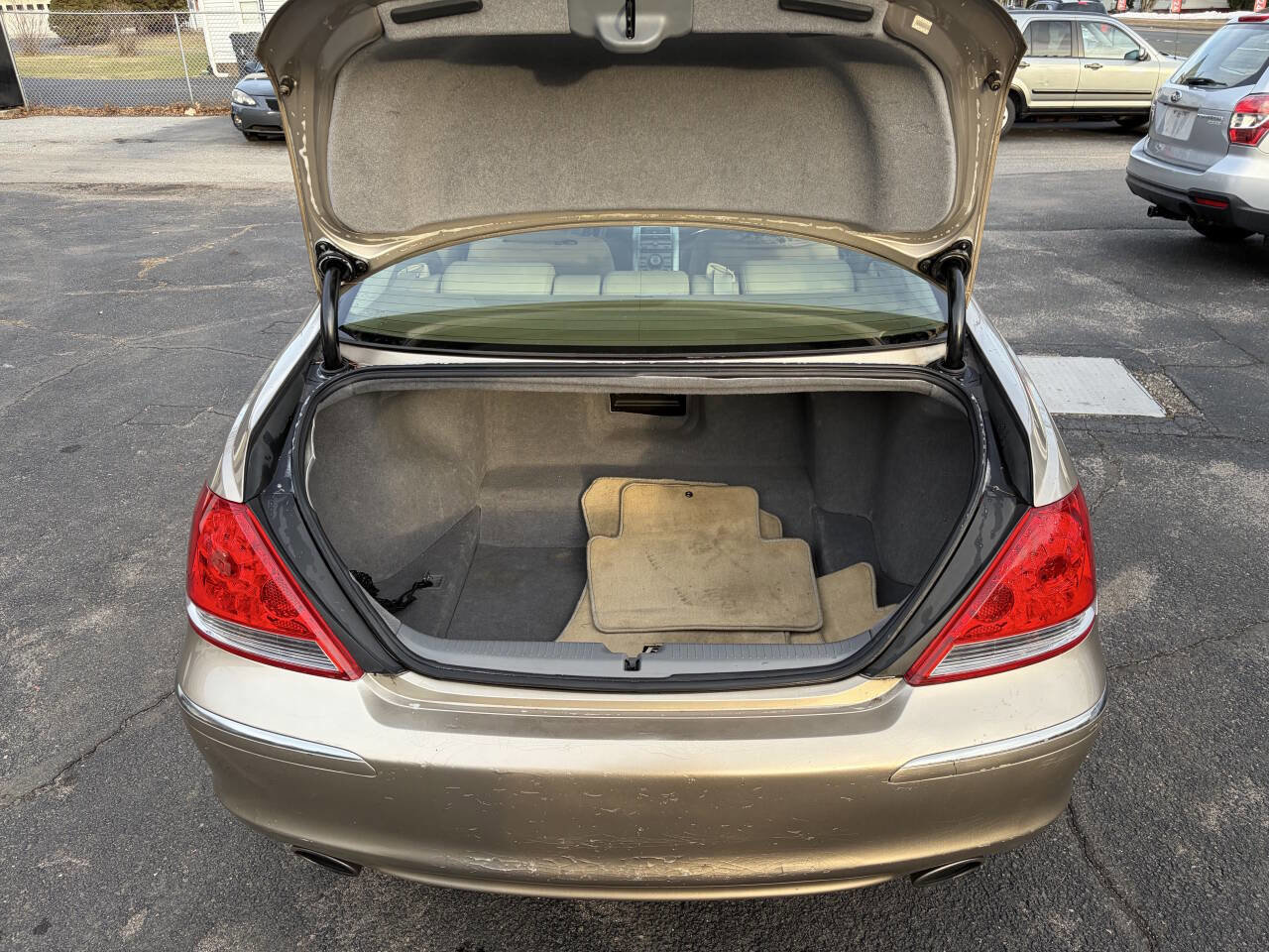 Used 2005 Acura RL image 18