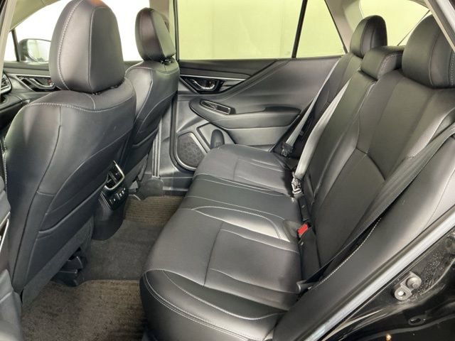 Used 2020 Subaru Outback Limited image 12