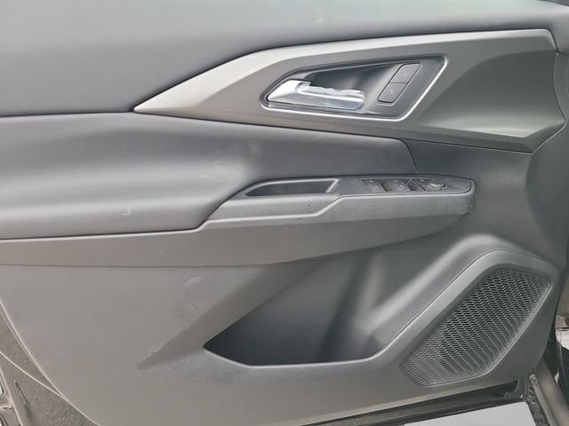 New 2026 Chevrolet Equinox EV LT w/ LPO, Blackout Package FWD image 19