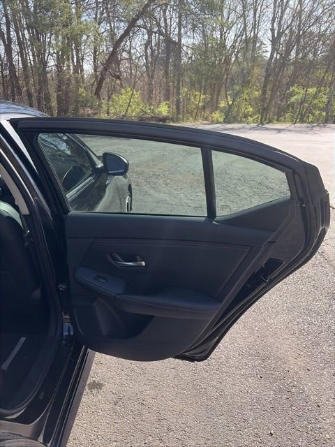 Used 2023 Nissan Sentra SR w/ SR Premium Package image 22