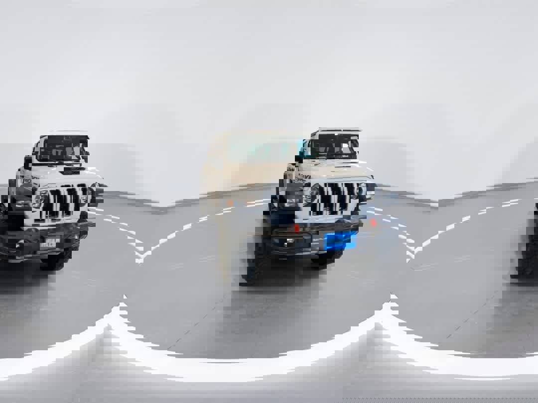 Used 2023 Jeep Gladiator Mojave w/ Cold Weather Group AWD/4WD image 3