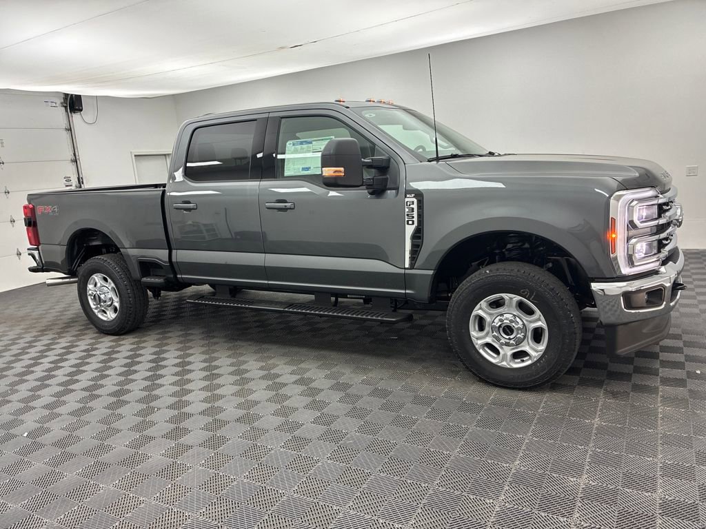 New 2026 Ford F350 XLT w/ XLT Premium Package image 4
