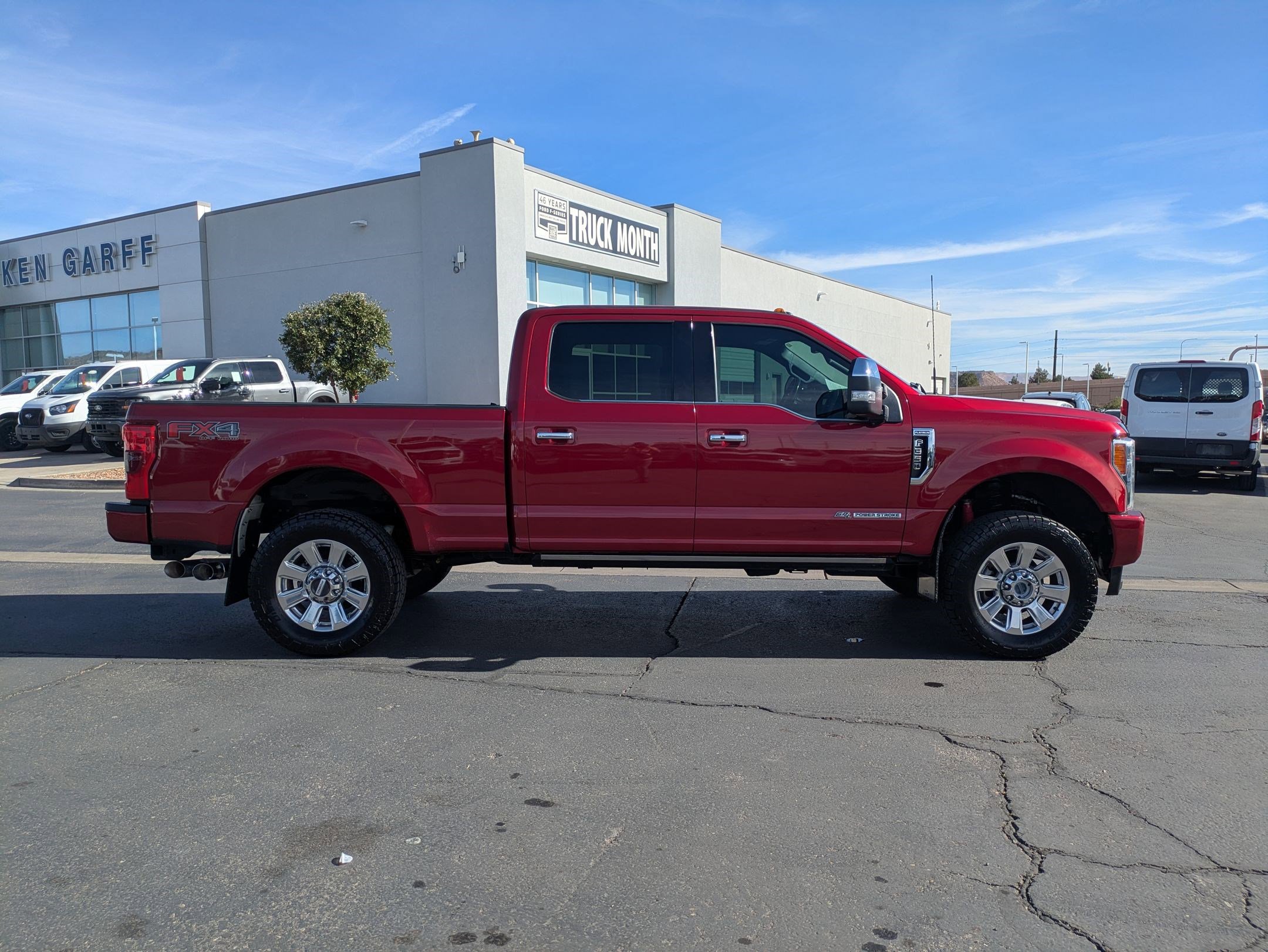 Used 2017 Ford F350 Platinum w/ Platinum Ultimate Package image 2