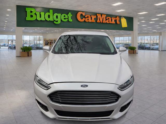 Used 2014 Ford Fusion SE w/ Equipment Group 201A image 2