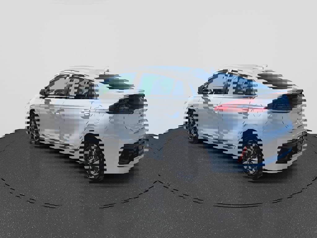 Used 2019 Hyundai Ioniq SEL image 6