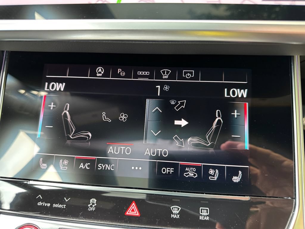 Certified 2025 Audi RS 6 performance w/ Black Optic Package AWD/4WD image 32