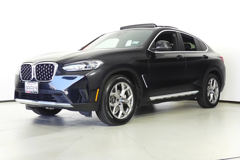 Used 2023 BMW X4 xDrive30i w/ Premium Package AWD/4WD image 2