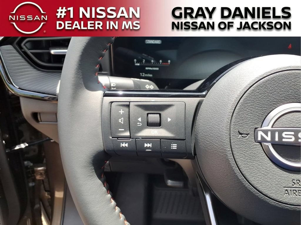 New 2026 Nissan Kicks SR AWD/4WD image 13