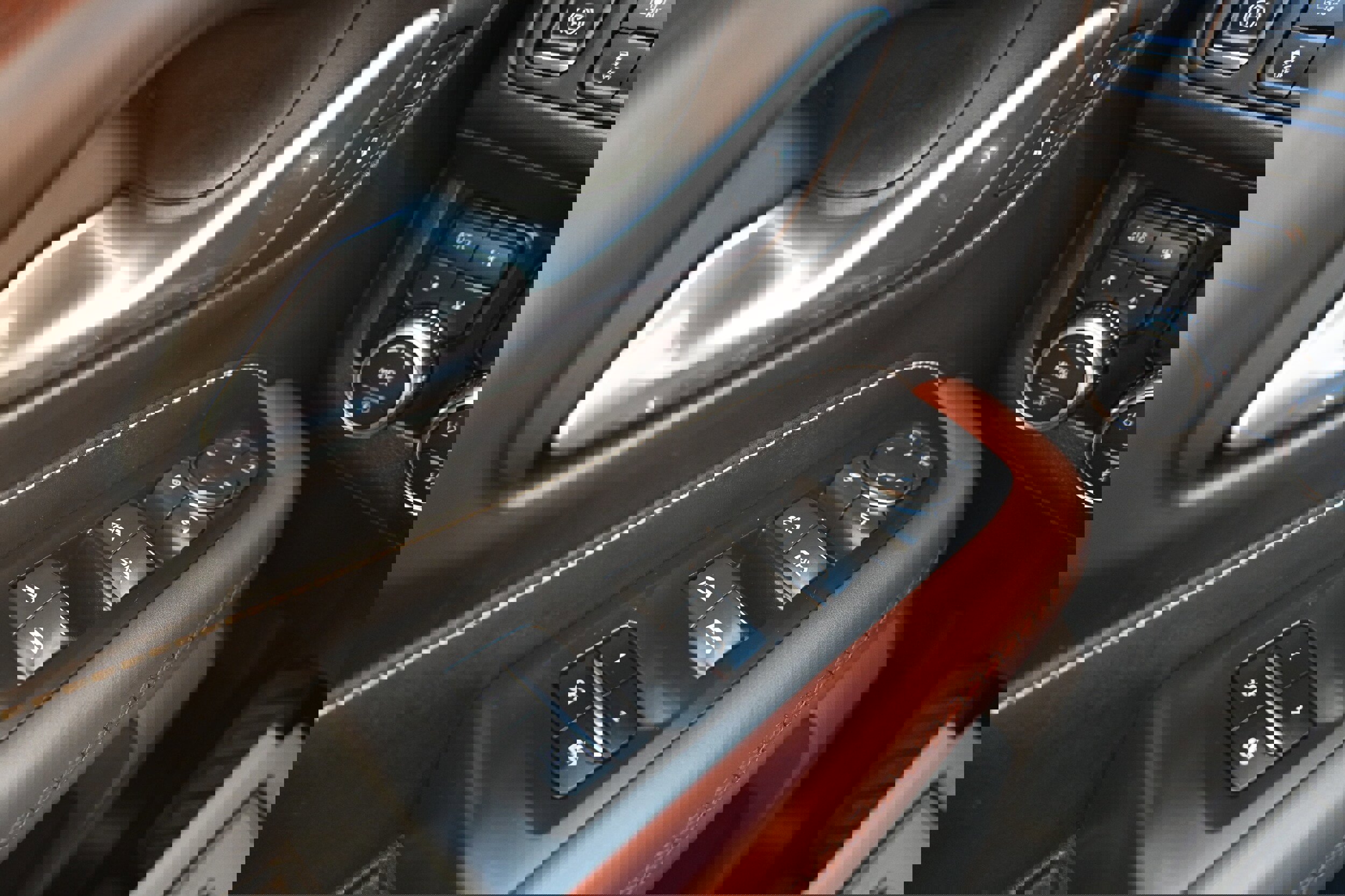 Used 2023 GMC Yukon Denali Ultimate image 19