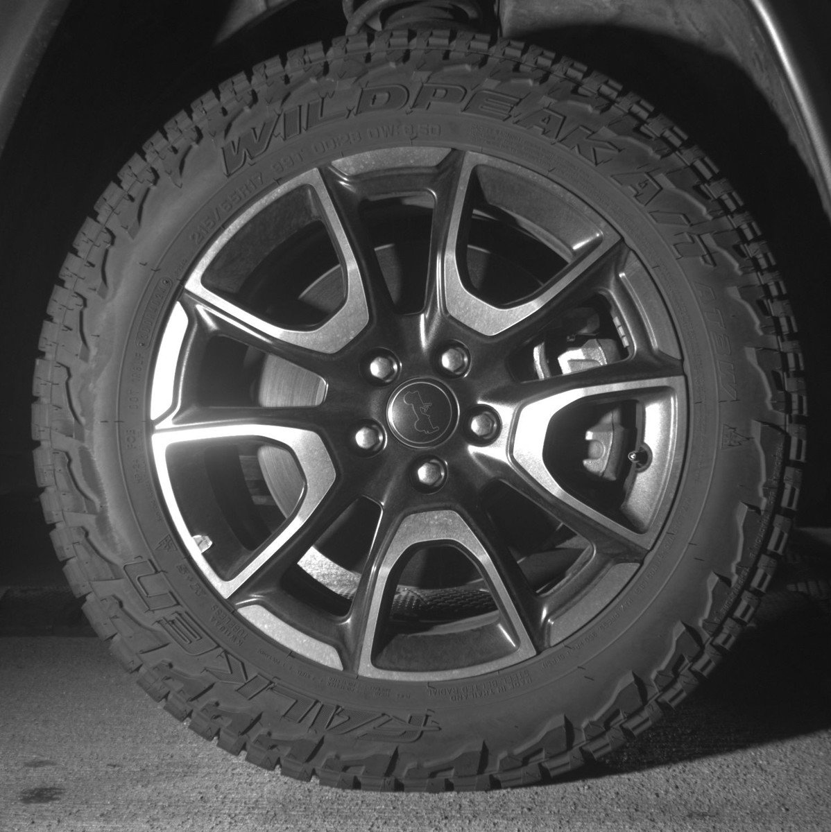 Used 2025 Jeep Compass Trailhawk image 13