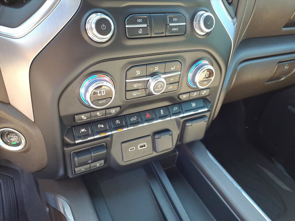 Used 2020 GMC Sierra 1500 SLT w/ SLT Premium Plus Package AWD/4WD image 31