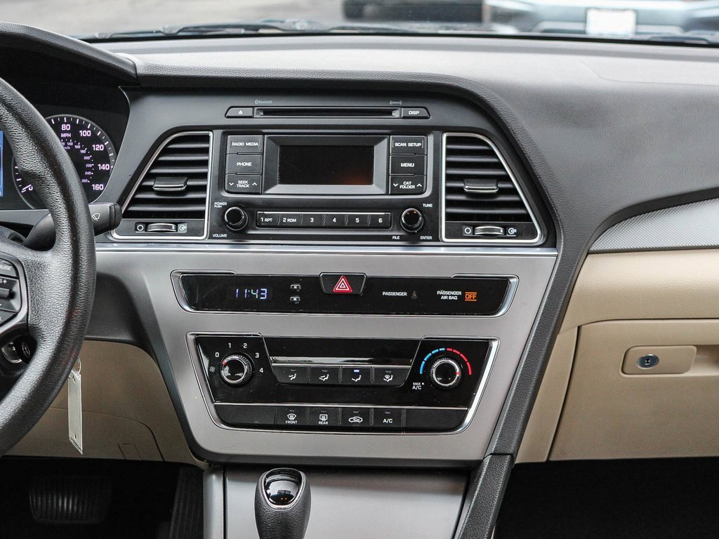 Used 2015 Hyundai Sonata SE image 13