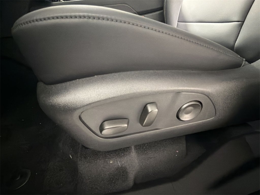 New 2026 GMC Acadia Elevation w/ Elevation Premium Package AWD/4WD image 14