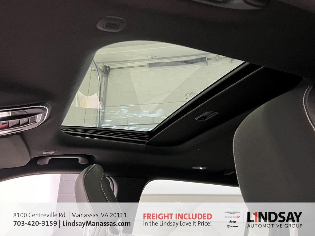 New 2025 Jeep Grand Cherokee L Laredo w/ Luxury Tech Group I image 26