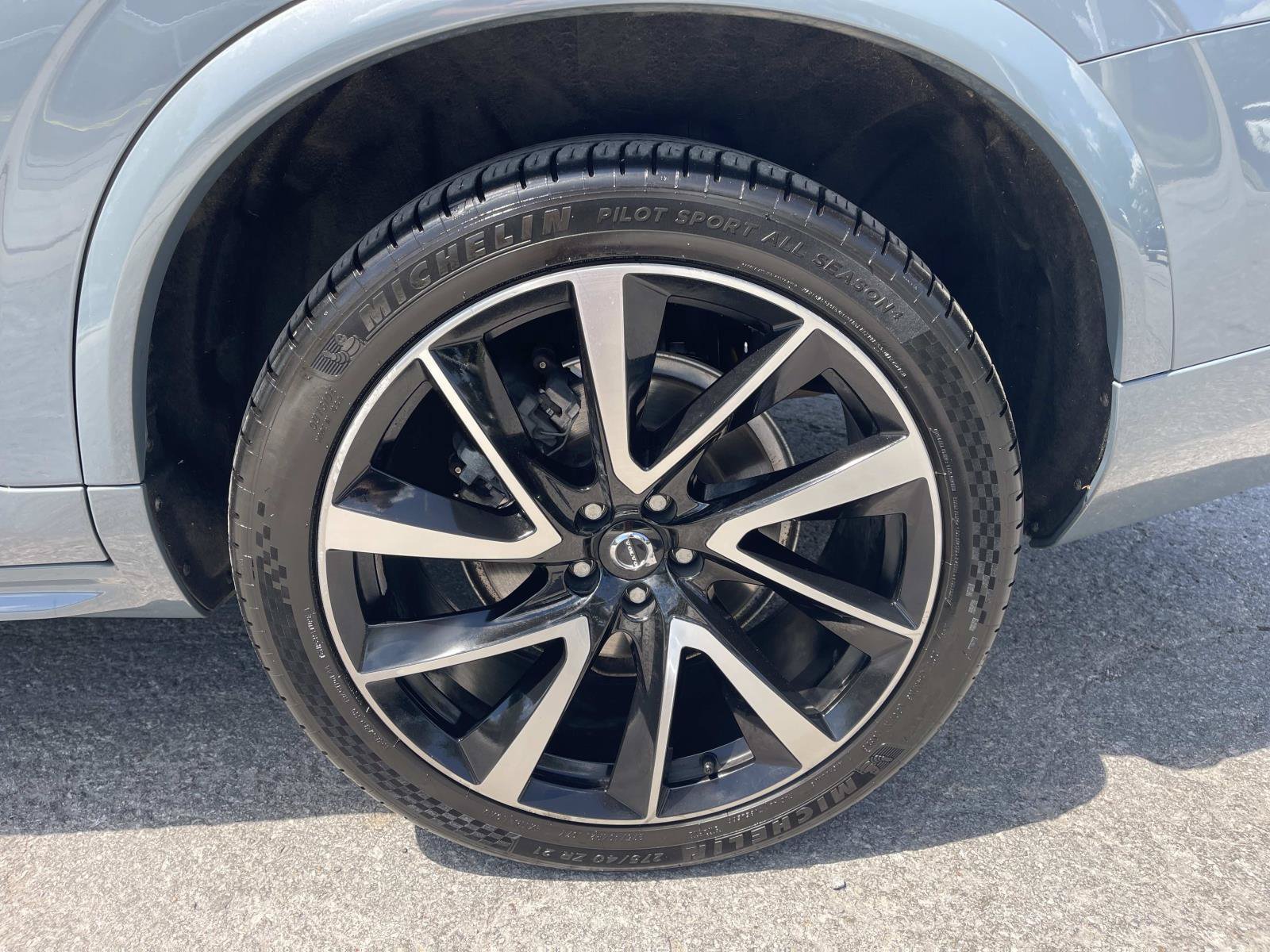 Used 2020 Volvo XC90 T6 Momentum w/ Protection Package Premier AWD/4WD image 13