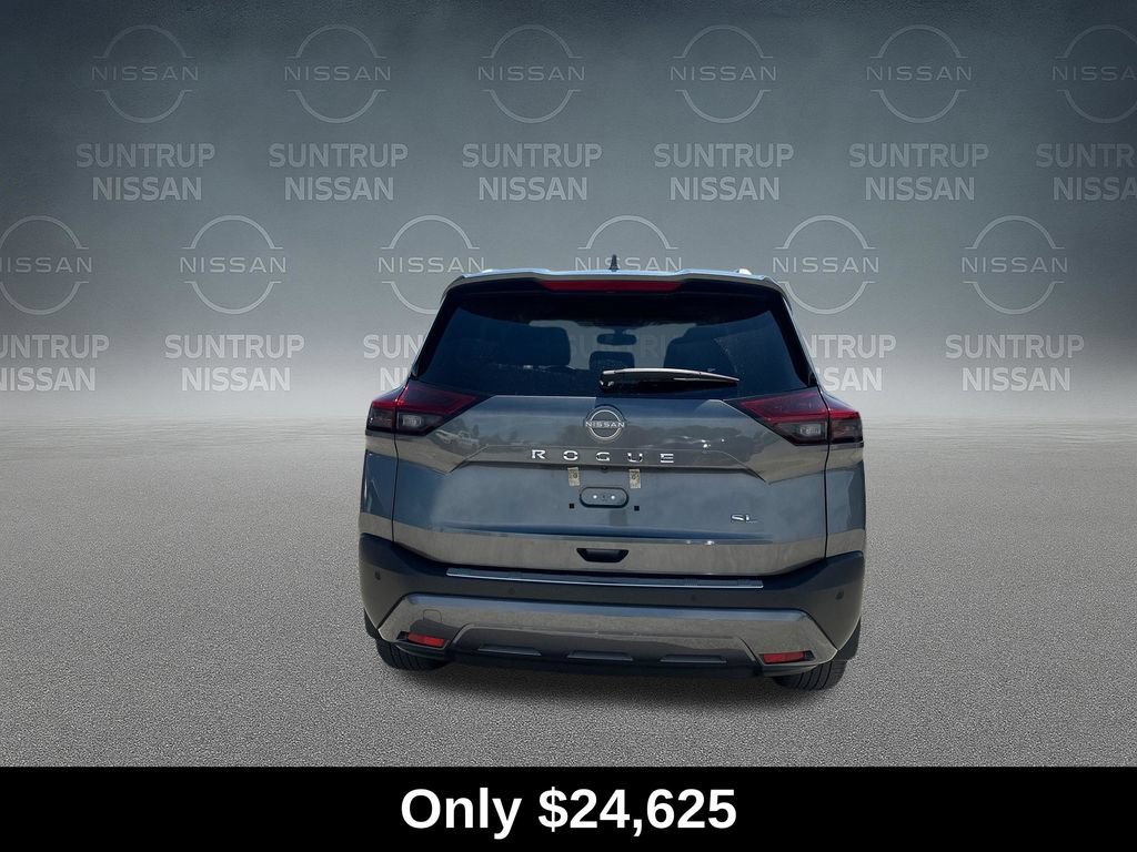 Used 2023 Nissan Rogue SL w/ SL Premium Package FWD image 4