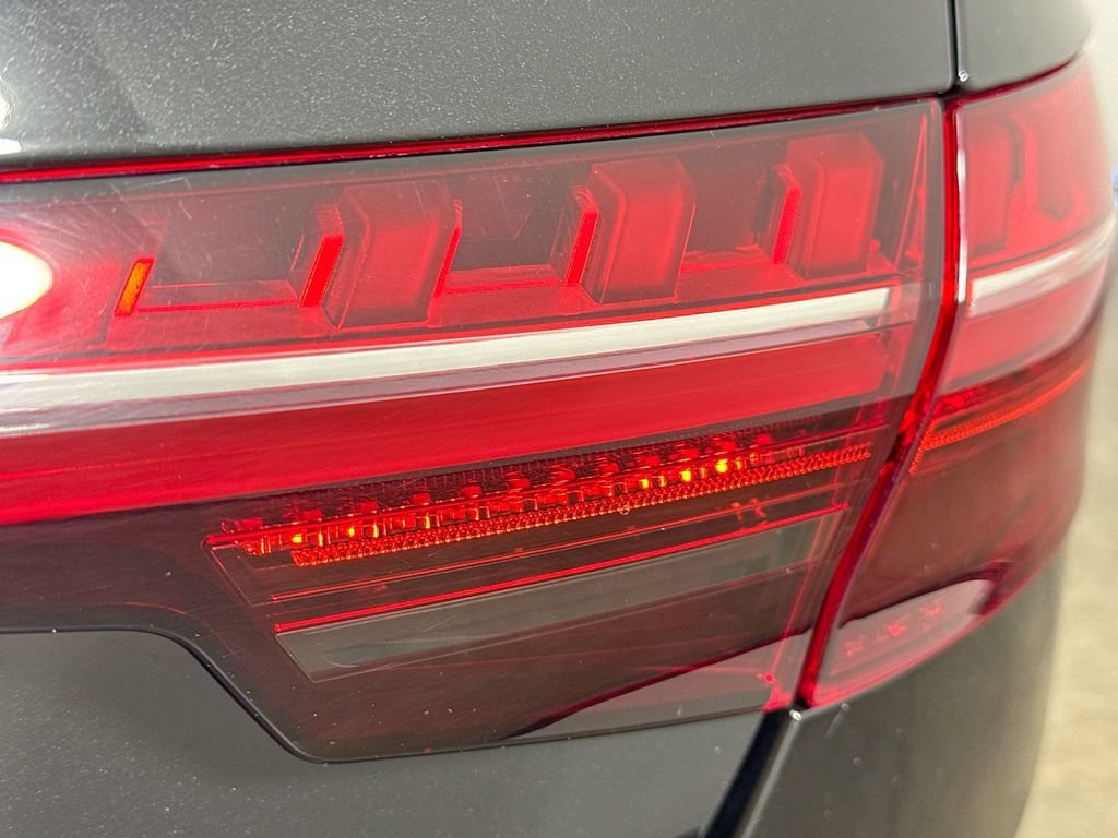 Used 2020 Audi A4 2.0T Premium w/ Convenience Package image 32