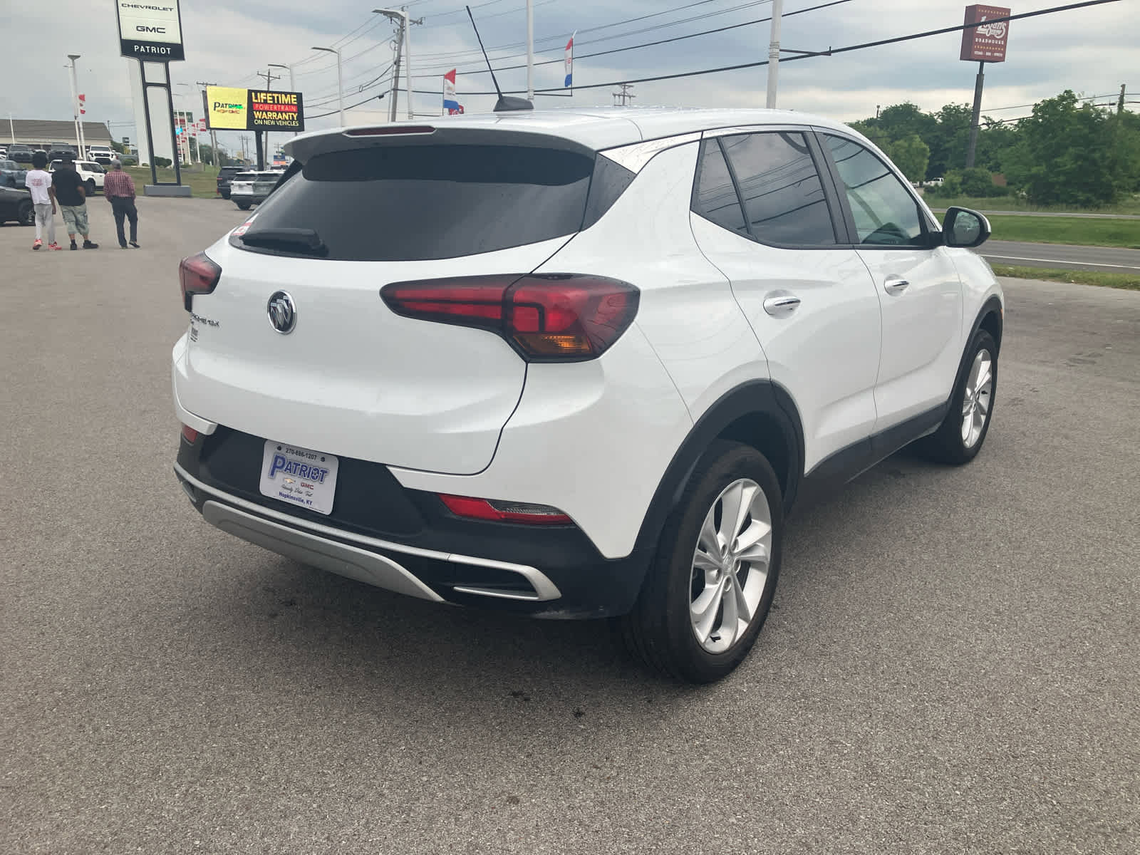 Used 2023 Buick Encore GX Preferred w/ Cold Weather Comfort Package AWD/4WD image 7