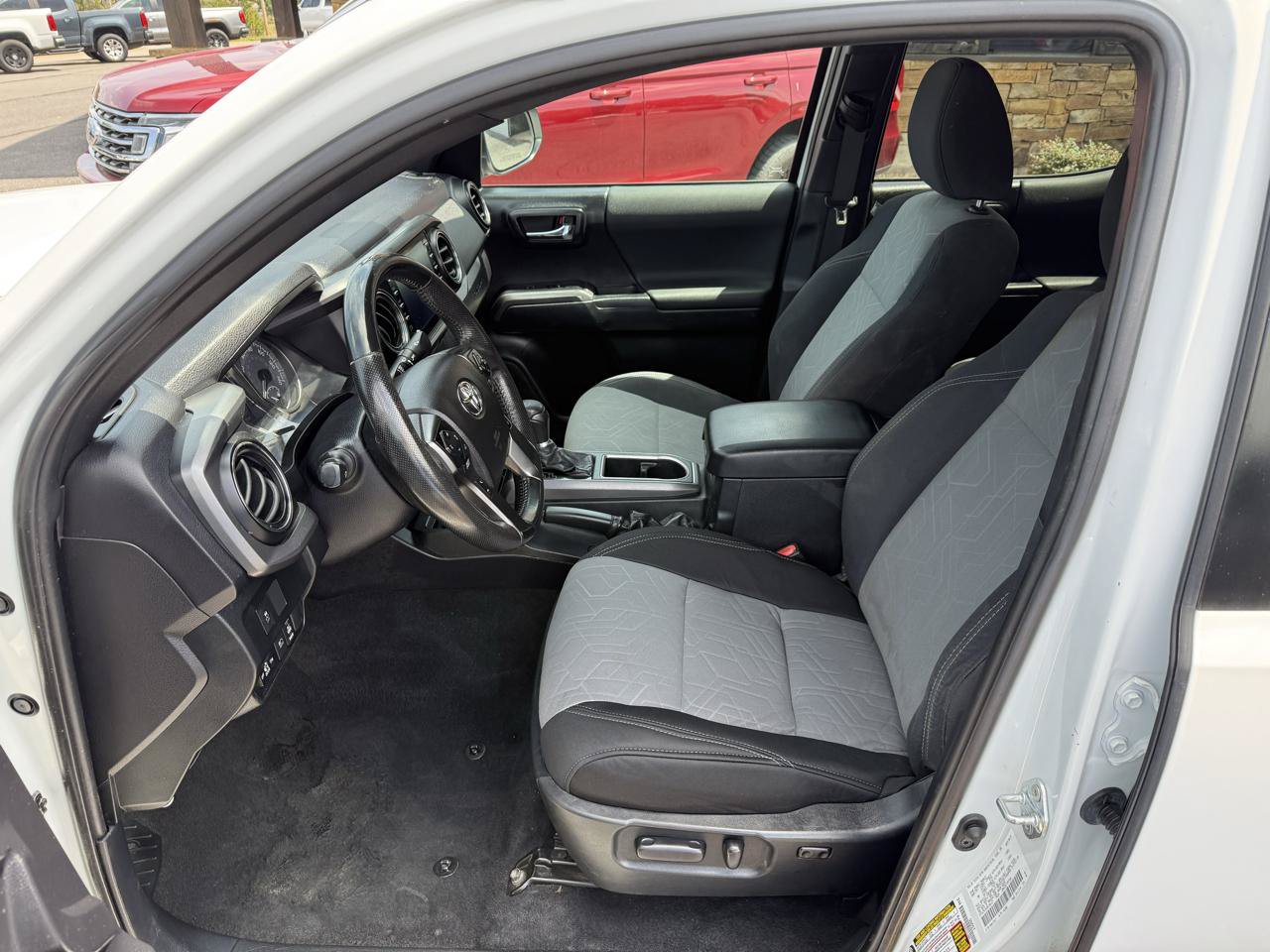 Used 2021 Toyota Tacoma TRD Off-Road RWD image 11