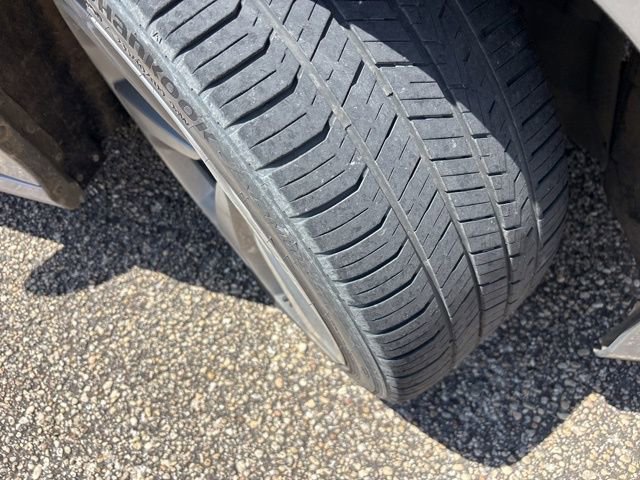 Used 2018 Honda Accord Touring image 8