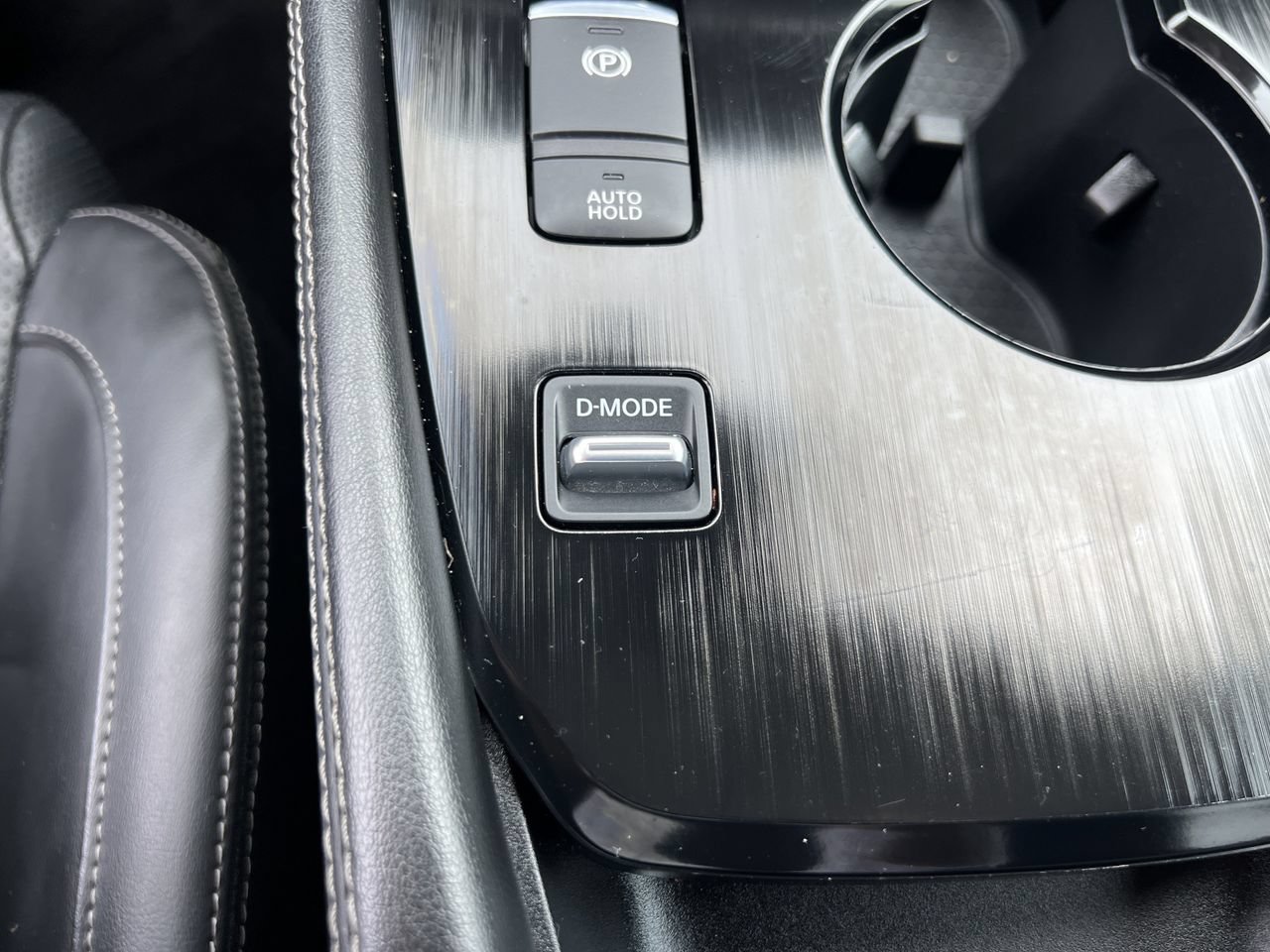 Used 2023 Nissan Rogue Platinum w/ Platinum Premium Package FWD image 19