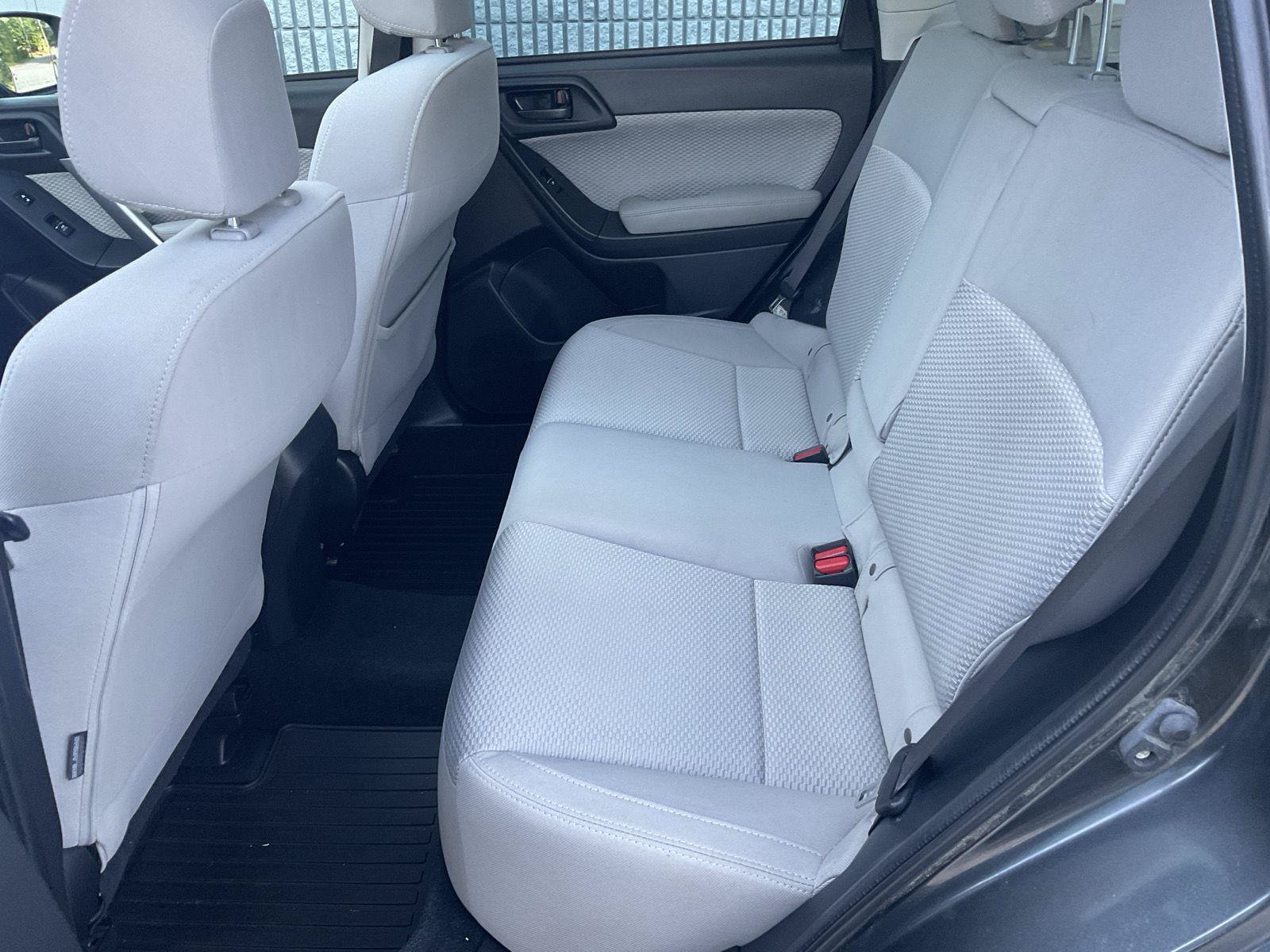 Used 2018 Subaru Forester 2.5i Premium w/ All-Weather Package AWD/4WD image 12