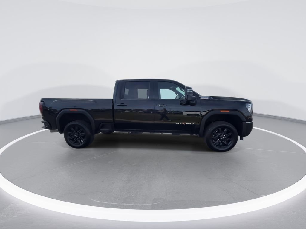 Used 2024 GMC Sierra 2500 AT4 AWD/4WD image 9