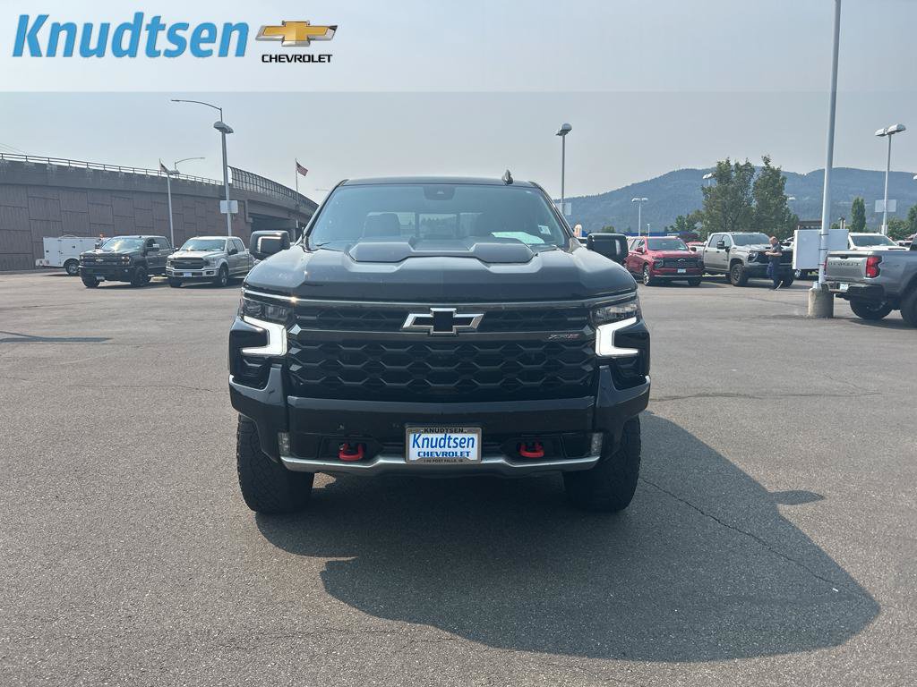Used 2022 Chevrolet Silverado 1500 ZR2 w/ Technology Package AWD/4WD image 2
