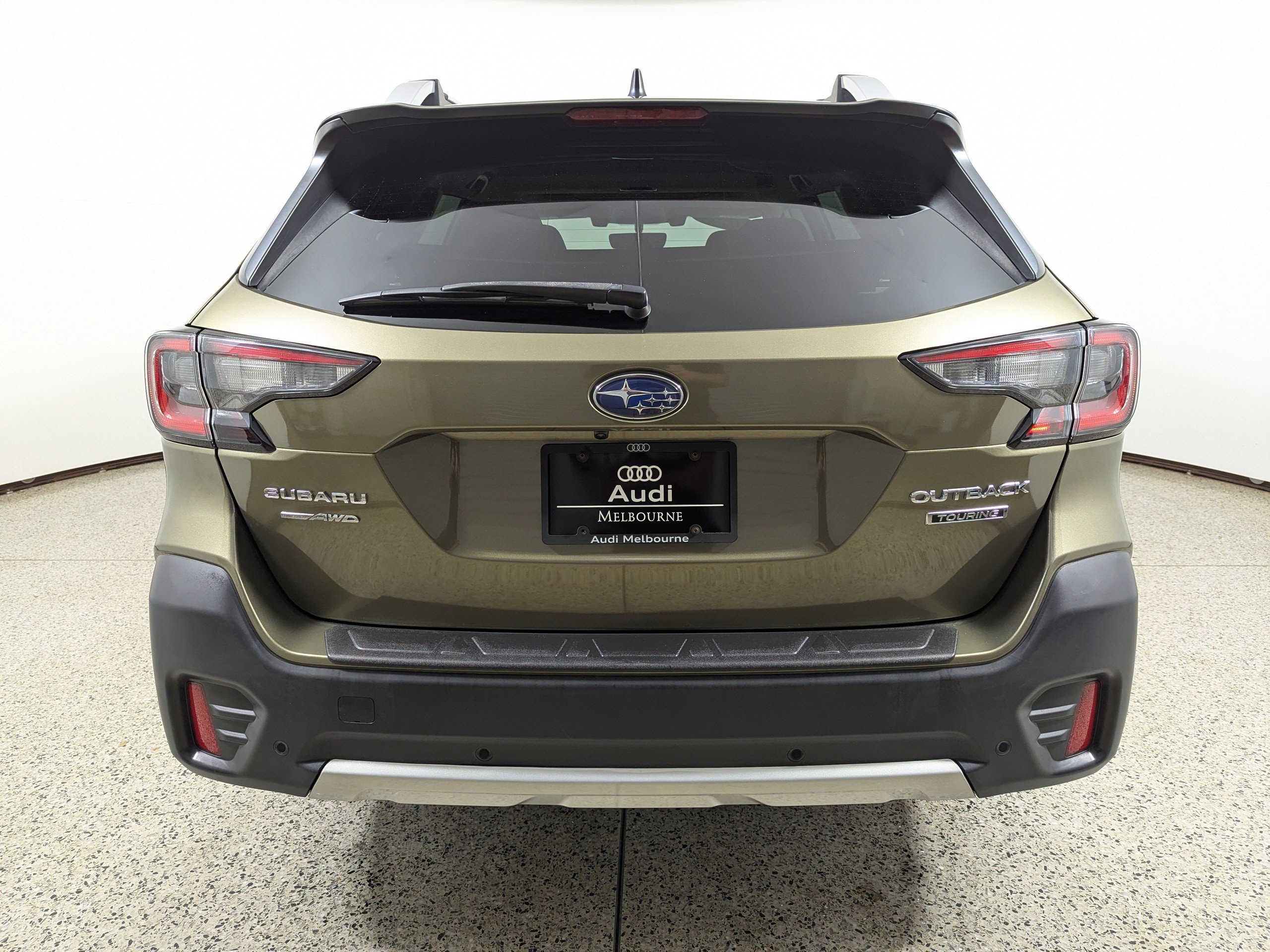 Used 2021 Subaru Outback Touring w/ Popular Package #2 image 6