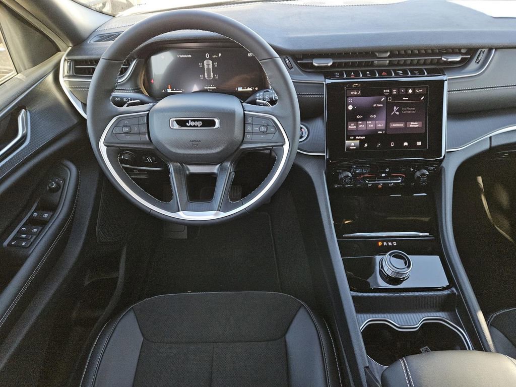 New 2025 Jeep Grand Cherokee Altitude image 7