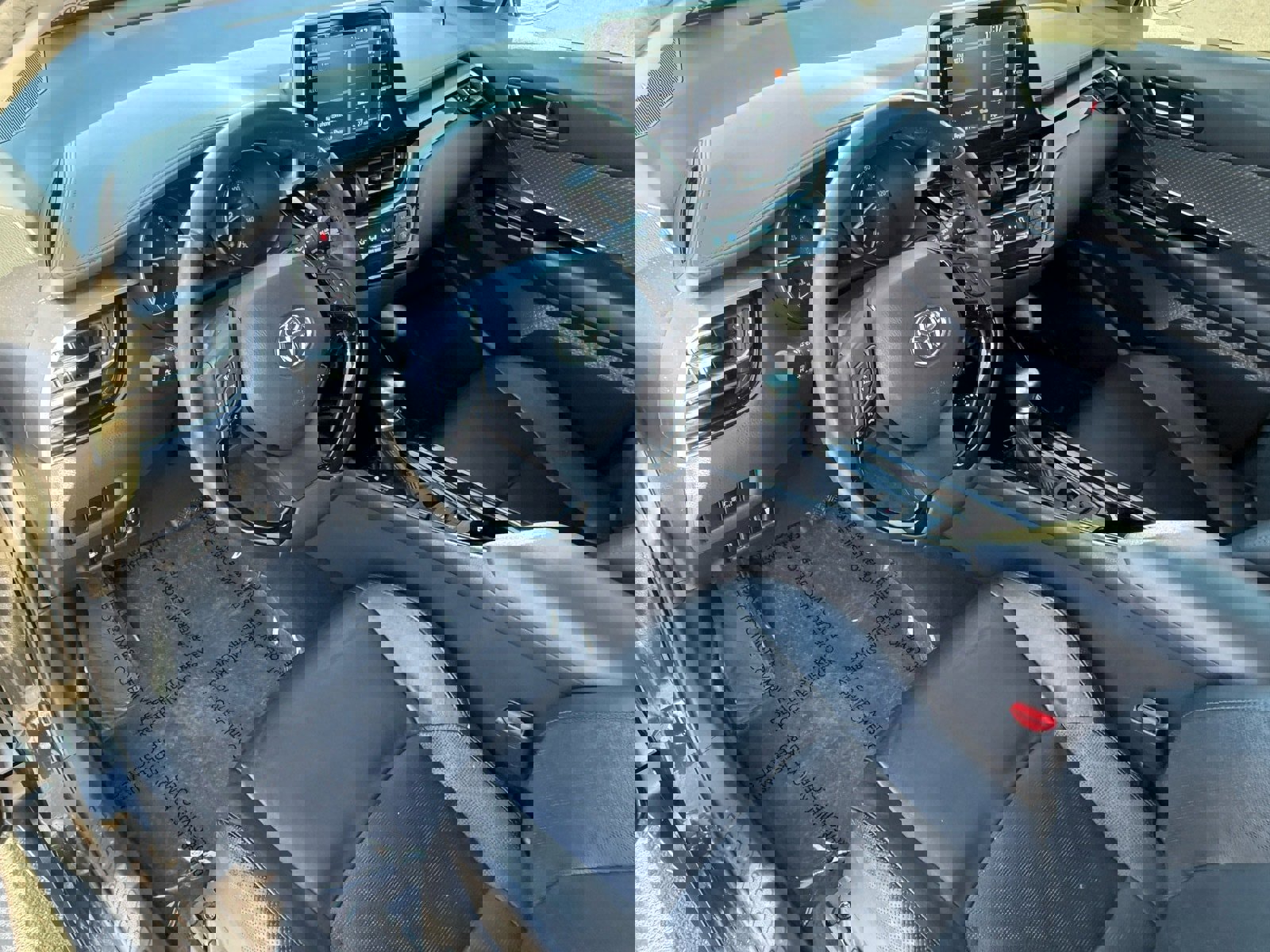 Used 2020 Toyota C-HR Limited image 13