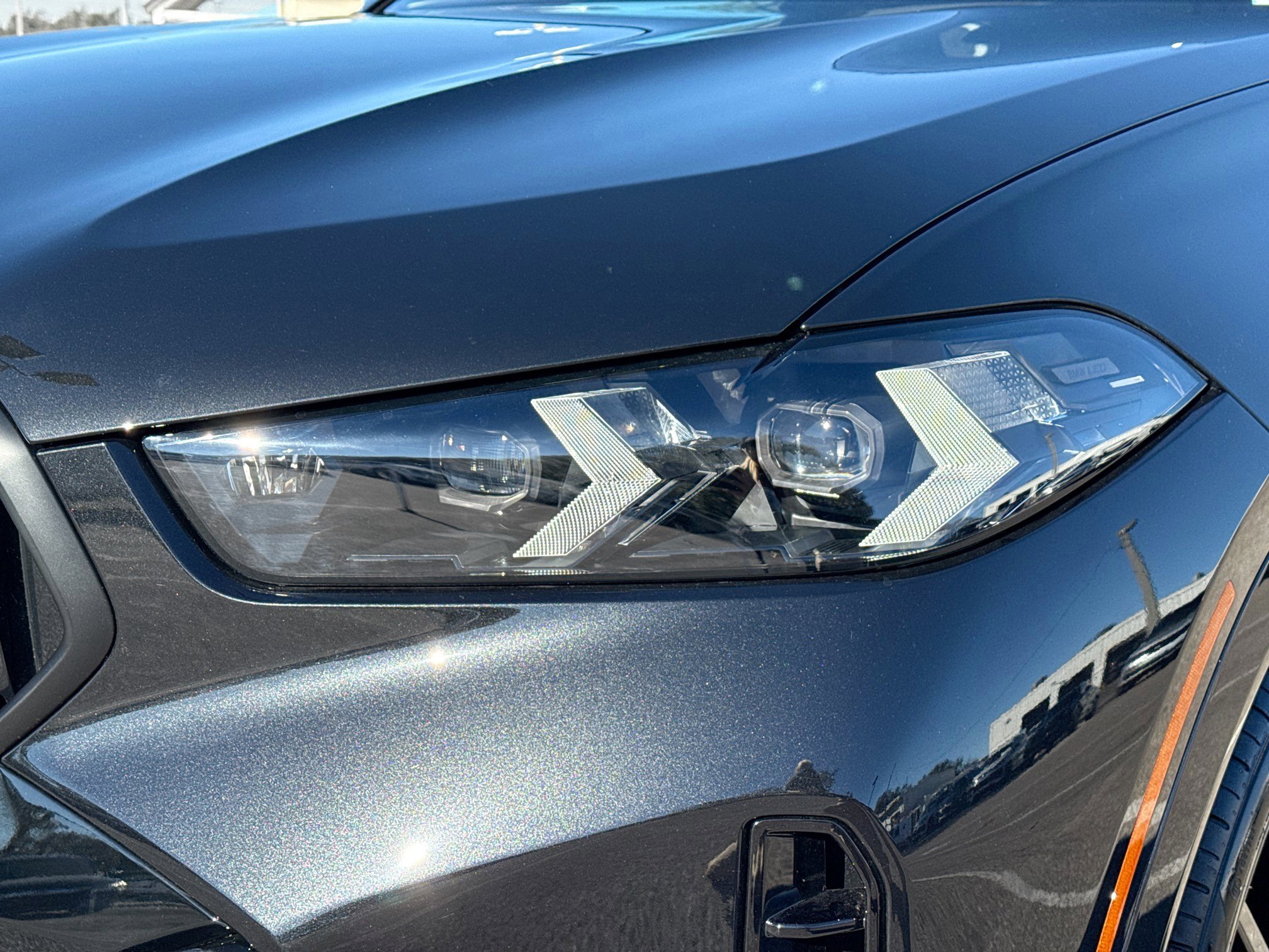 New 2026 BMW X6 M60i image 9