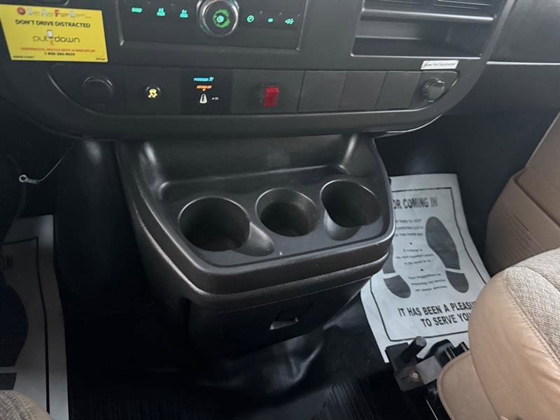 Used 2011 Chevrolet Express 2500 image 30