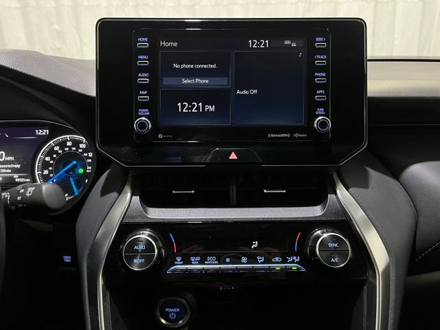 Certified 2022 Toyota Venza XLE AWD/4WD image 19