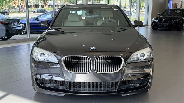 Used 2012 BMW 750i RWD image 3