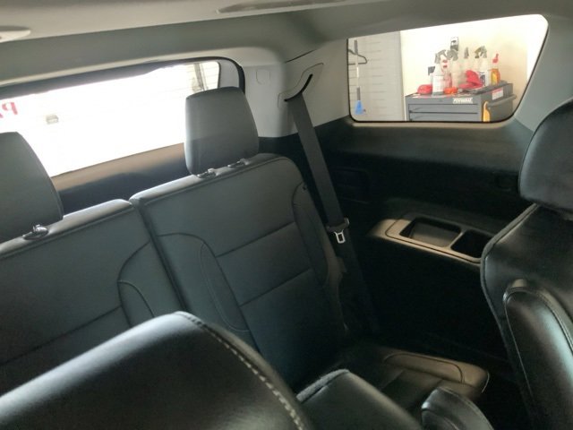Used 2023 GMC Acadia SLT w/ Technology Package image 45