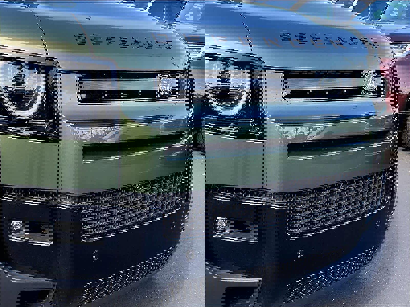 New 2026 Land Rover Defender 110 S image 34