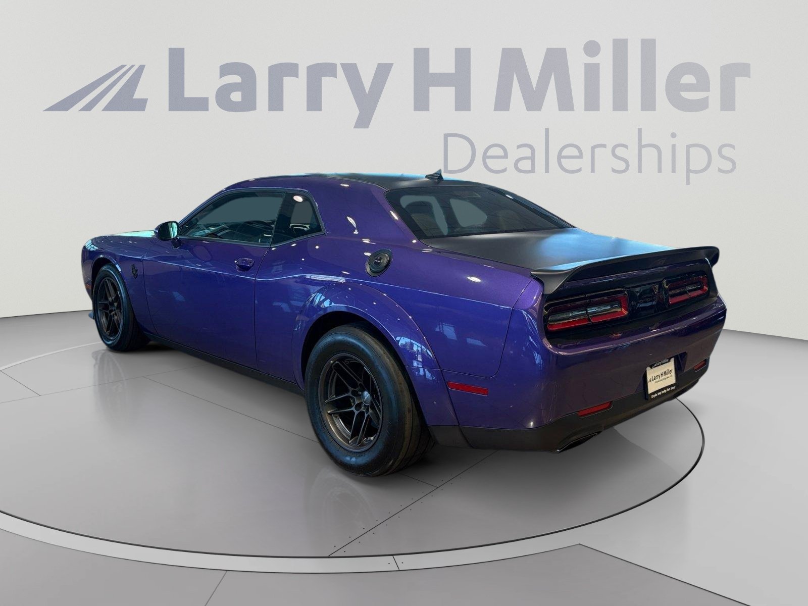 Used 2023 Dodge Challenger SRT Hellcat Redeye RWD image 3