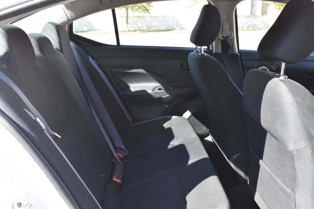 Used 2025 Nissan Versa S FWD image 12