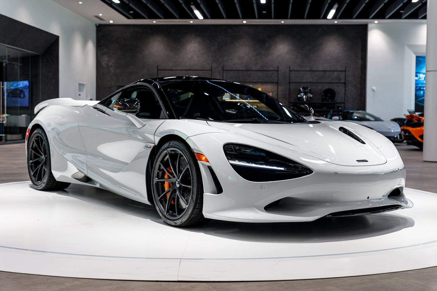 Used 2027 McLaren 750S RWD image 63