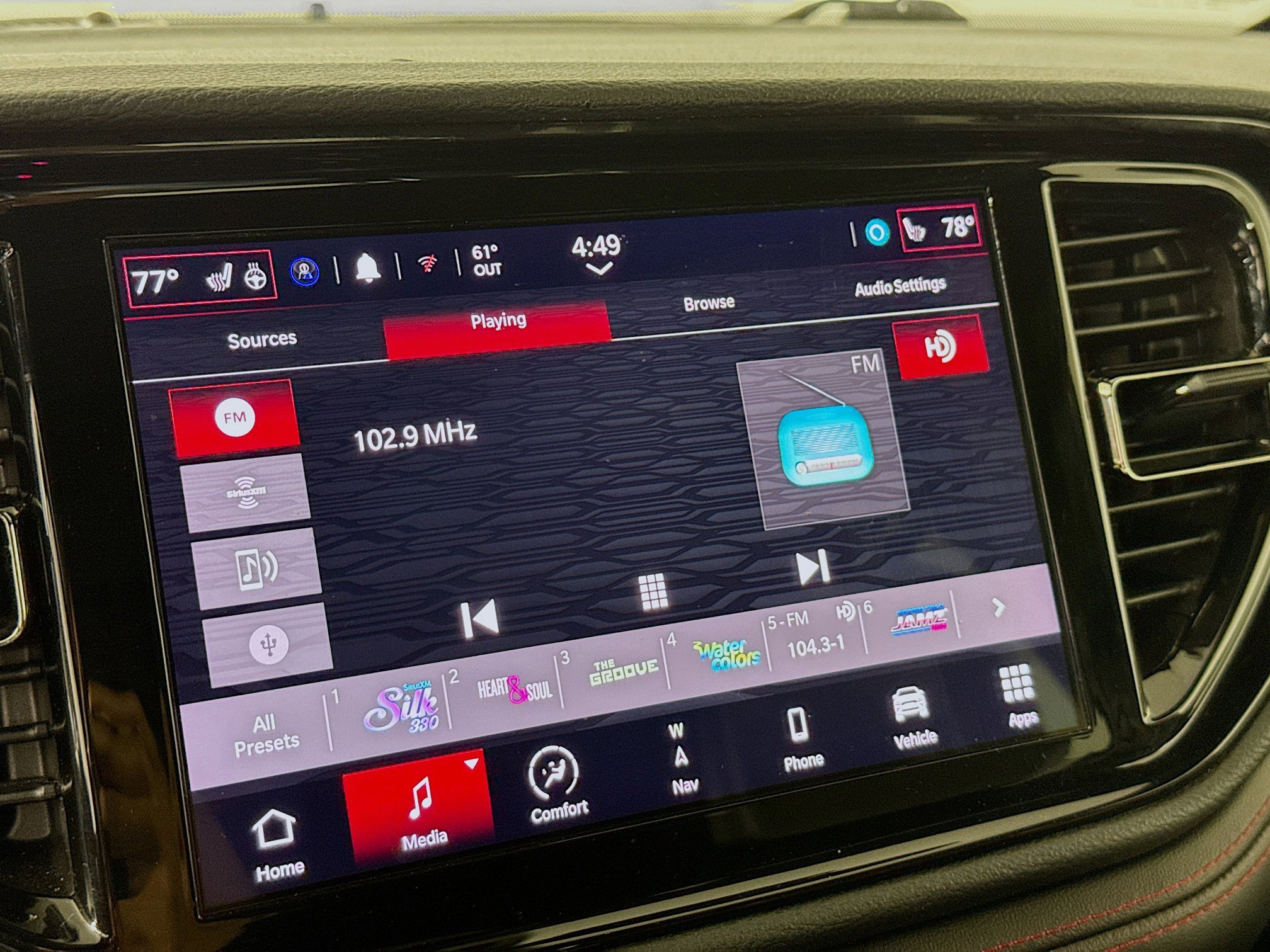 Used 2024 Dodge Durango R/T image 17