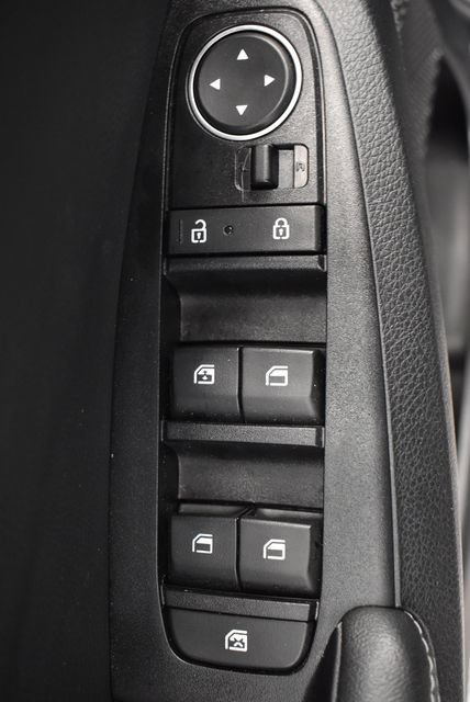 Used 2025 Kia Seltos S FWD image 21
